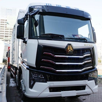 9.6 เมตร Sinotruk HOWO Cargo Box Truck MAX 330HP 6X2