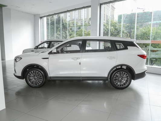 ถังน้ำมันเชื้อเพลิง 55L สีขาว 7 ที่นั่ง รถ SINOTRUK VGV รถ SUV มือสอง 175 Km/H