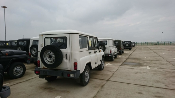 เกียร์ธรรมดา 5 สปีด ขับเคลื่อน 4 ล้อ UAZ Hunter ยานยนต์มือสอง 2.7L 128HP
