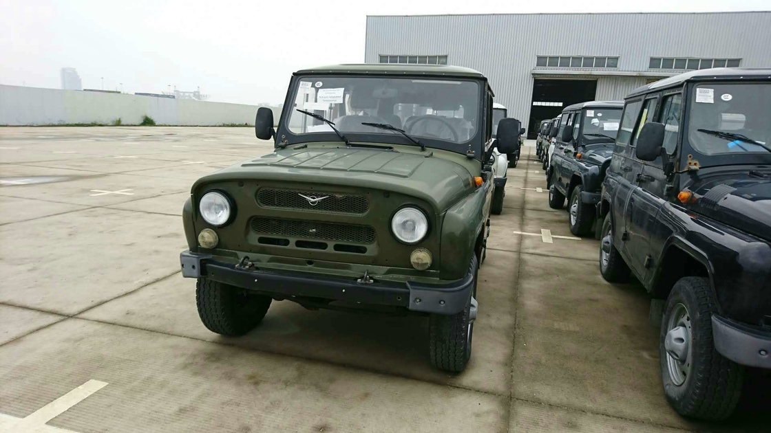เกียร์ธรรมดา 5 สปีด ขับเคลื่อน 4 ล้อ UAZ Hunter ยานยนต์มือสอง 2.7L 128HP